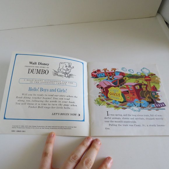 DISNEY Dumbo Book & Pinocchio Cassette Tape & USB Flash Drive with MP3 F… - Picture 3 of 13